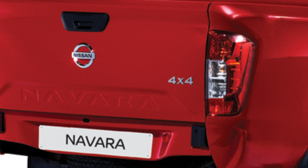 Nissan Navara xe  Tail gate